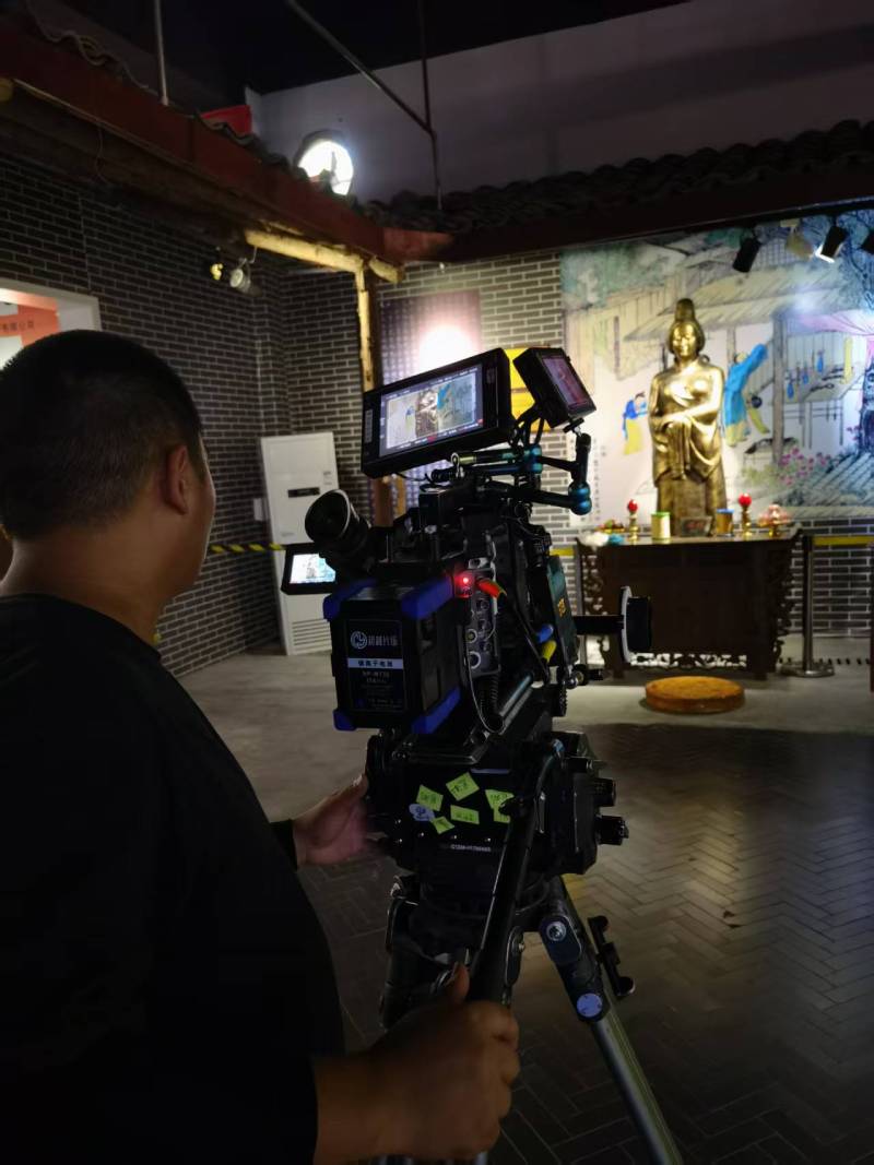 场景赋能，沉浸体验——色达县TVC与广告片拍摄制作的场景化探索