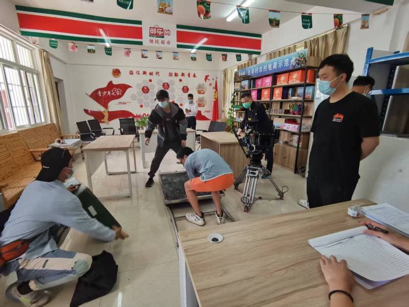 追星女孩心理学分析报告：色达县广告片拍摄公司揭秘饭圈应援式传播逻辑